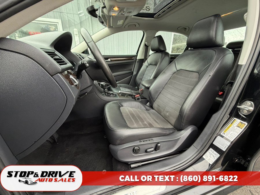 Used 2015 Volkswagen Passat 1.8T SEL Premium FWD image 15