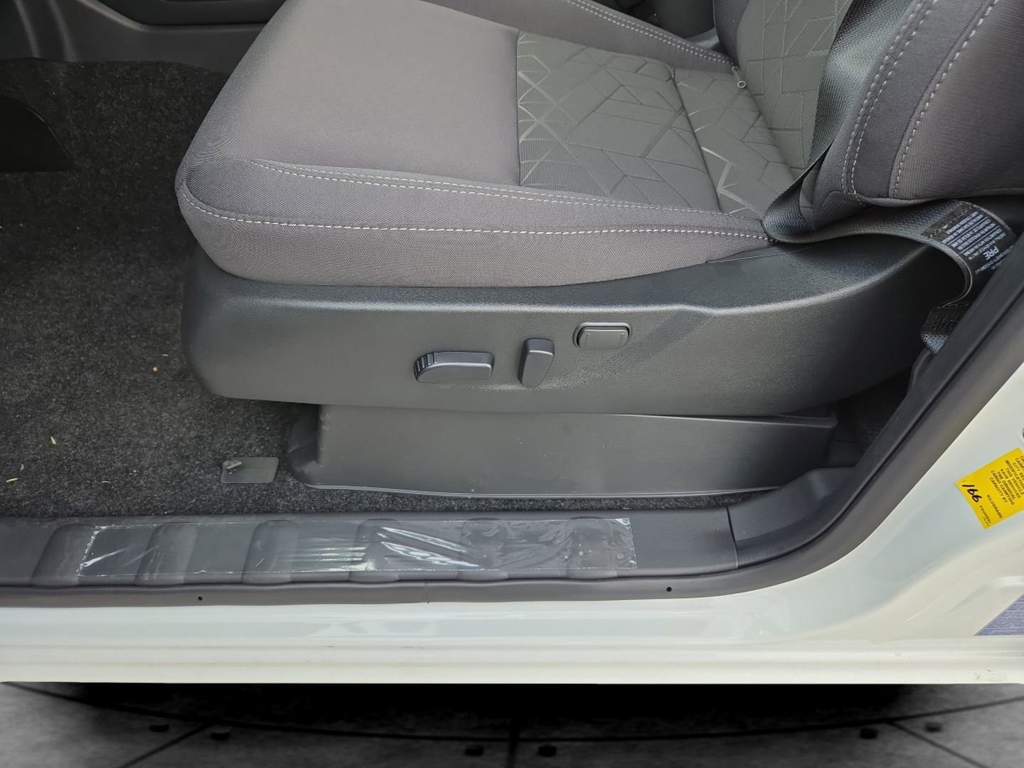 New 2026 Nissan Frontier SV w/ All-Weather Content Package RWD image 33
