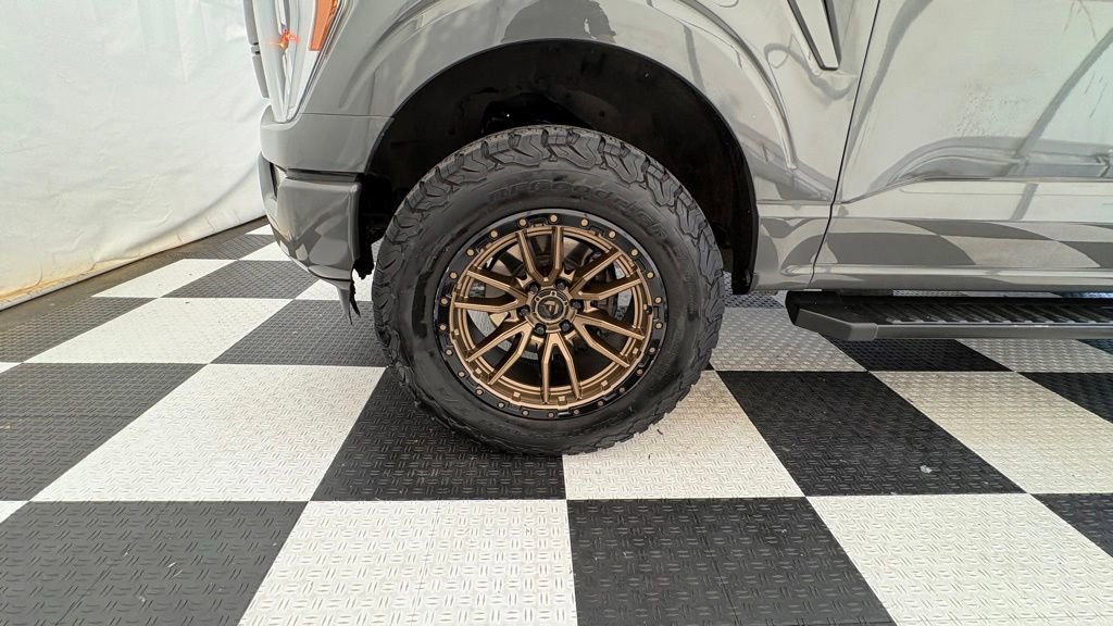Used 2021 Ford F150 Lariat w/ Equipment Group 502A High AWD/4WD image 11