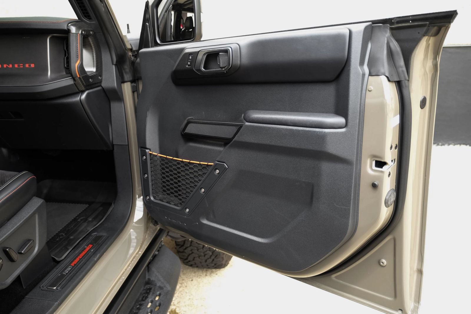 Used 2025 Ford Bronco Raptor w/ Interior Carbon Fiber Pack AWD/4WD image 45
