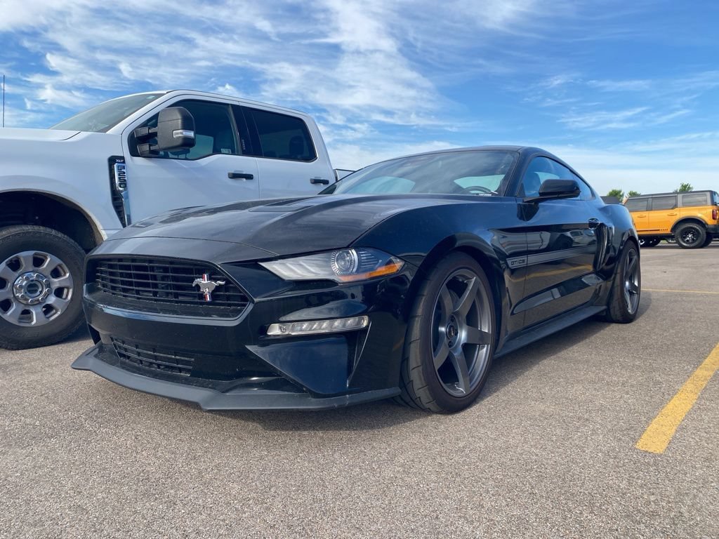 Used 2021 Ford Mustang GT Premium w/ Equipment Group 401A RWD image 17