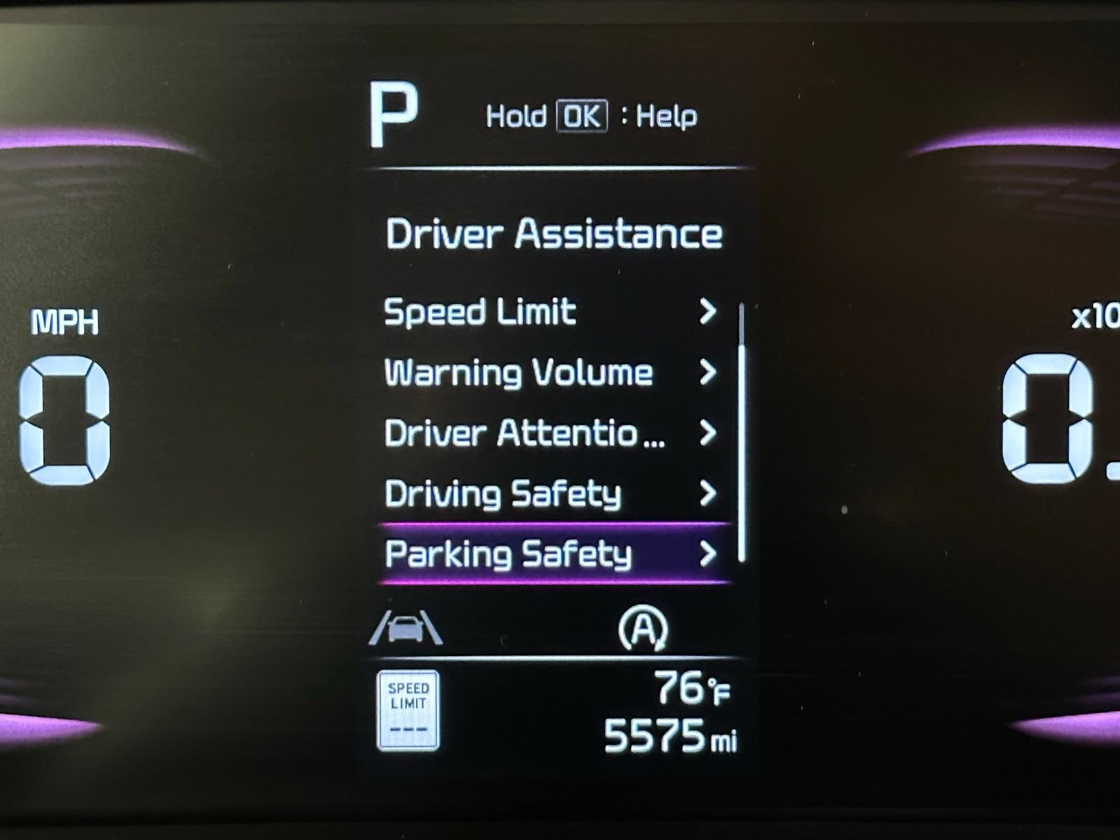 Used 2024 Kia Soul LX w/ Option Group 015 FWD image 10