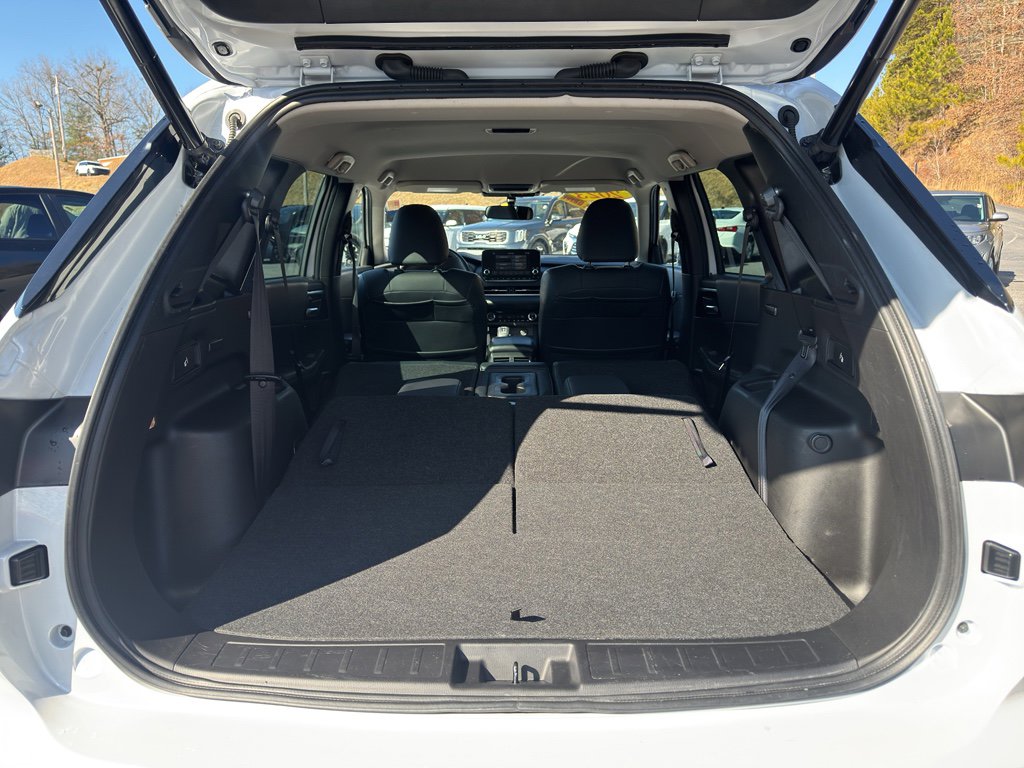 Used 2023 Mitsubishi Outlander SE image 13