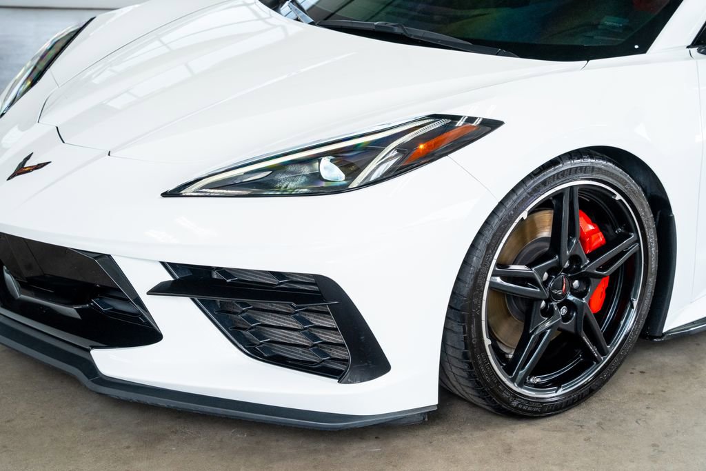 Used 2022 Chevrolet Corvette Stingray Coupe w/ Z51 Performance Package image 12