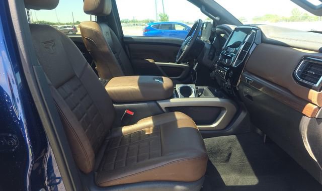 Used 2024 Nissan Titan Platinum Reserve w/ Moonroof Package image 6