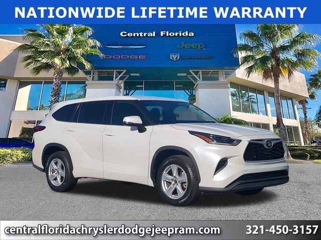 Used 2021 Toyota Highlander L image 1