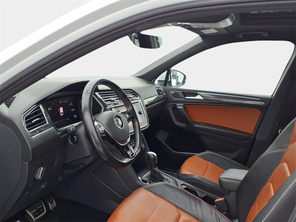 Used 2021 Volkswagen Tiguan SEL Premium R-Line image 8