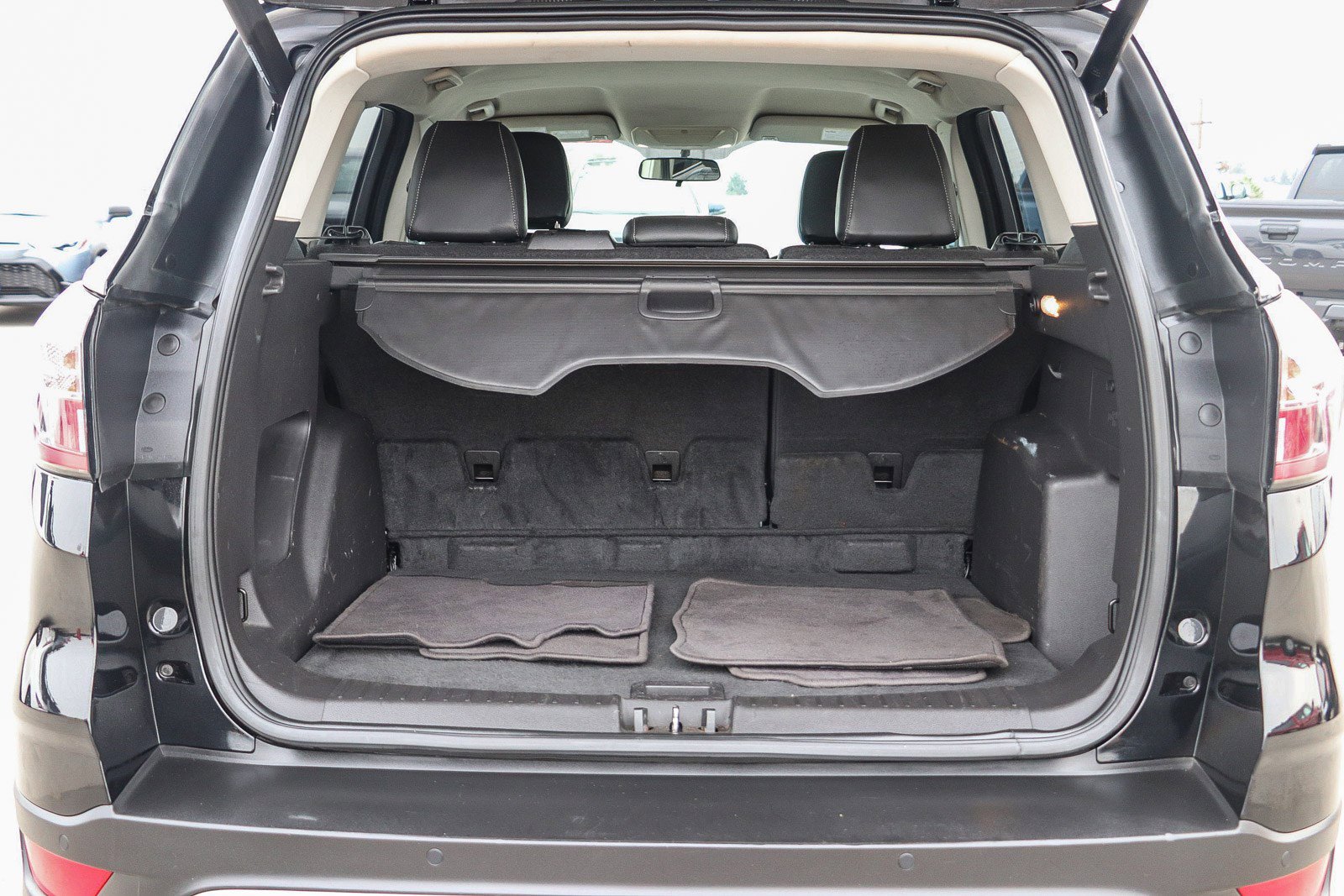 Used 2018 Ford Escape SEL image 26