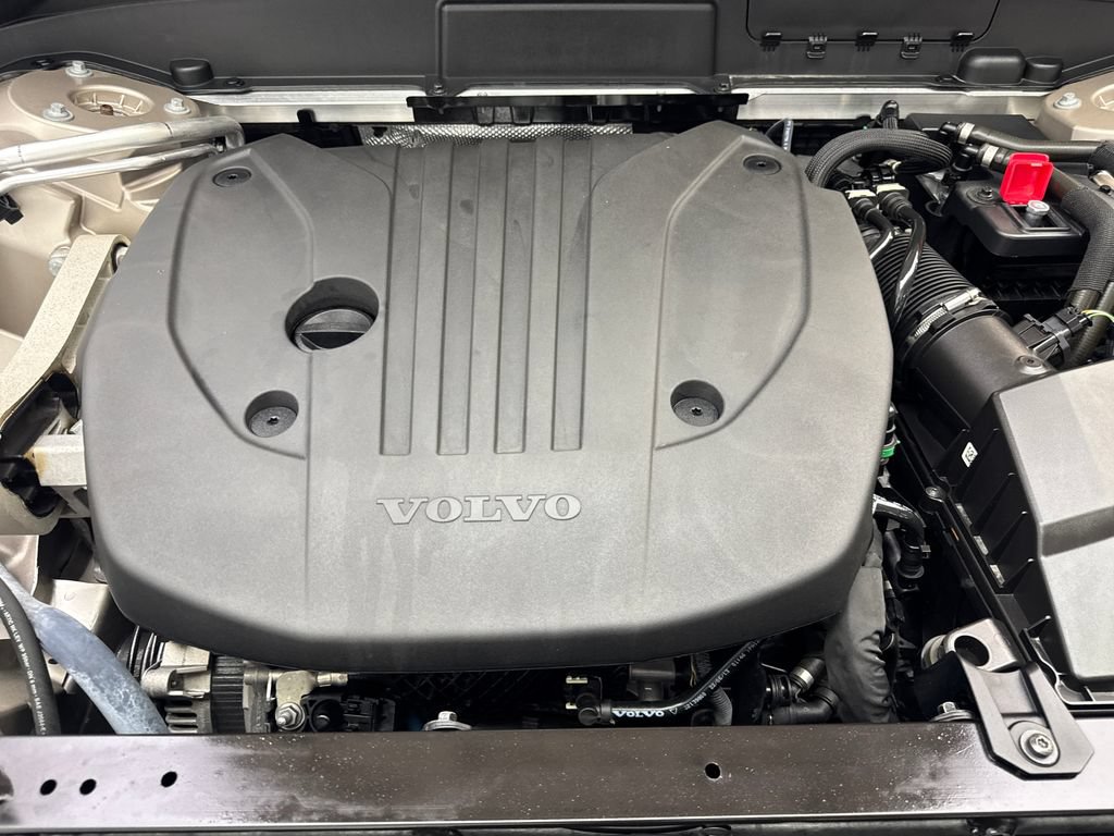 Used 2023 Volvo XC60 B5 Plus FWD image 77