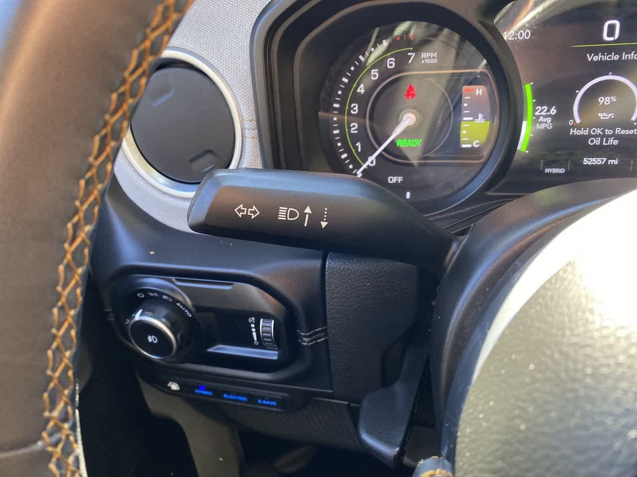 Used 2024 Jeep Wrangler Unlimited Sahara AWD/4WD image 23