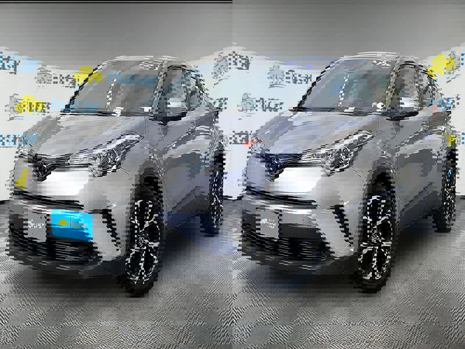 Used 2019 Toyota C-HR XLE image 3