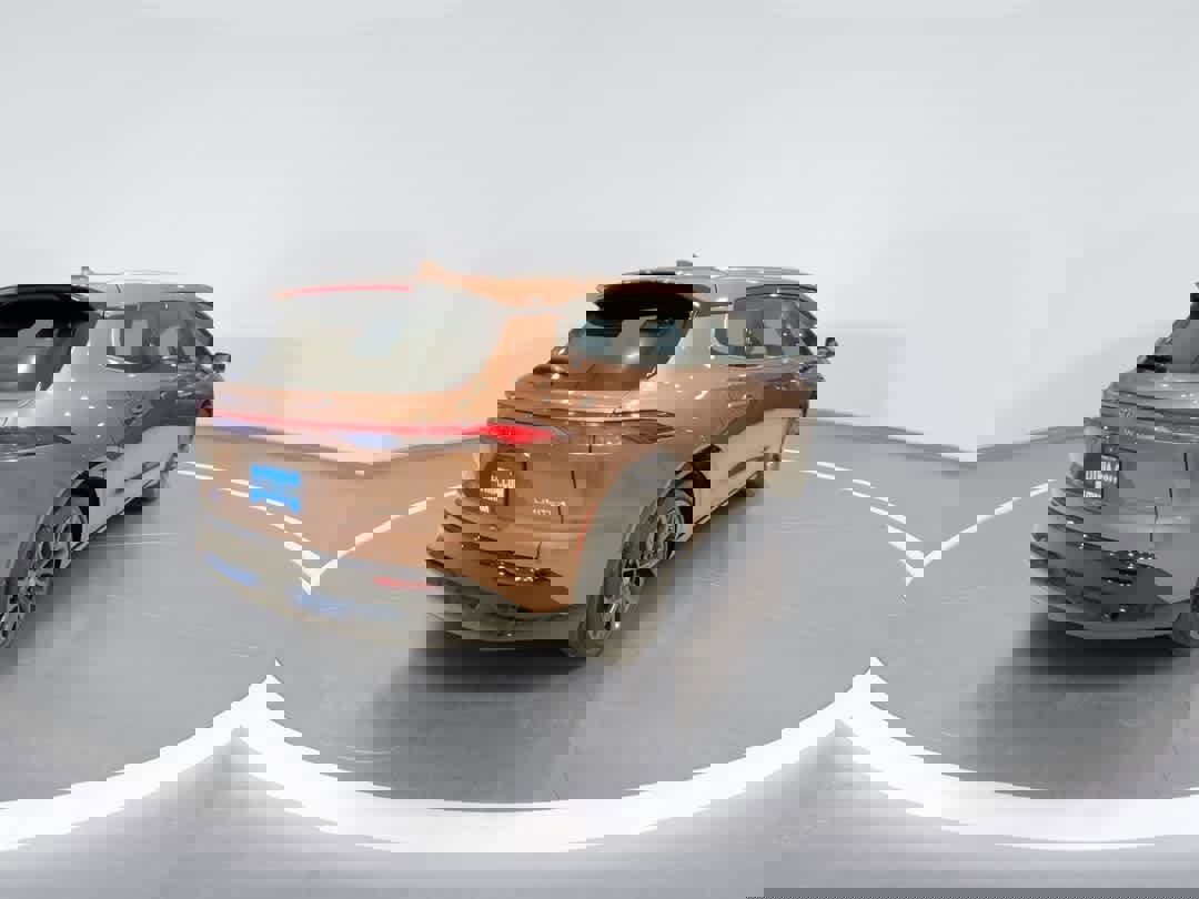 Used 2025 Toyota Crown Signia Limited image 8