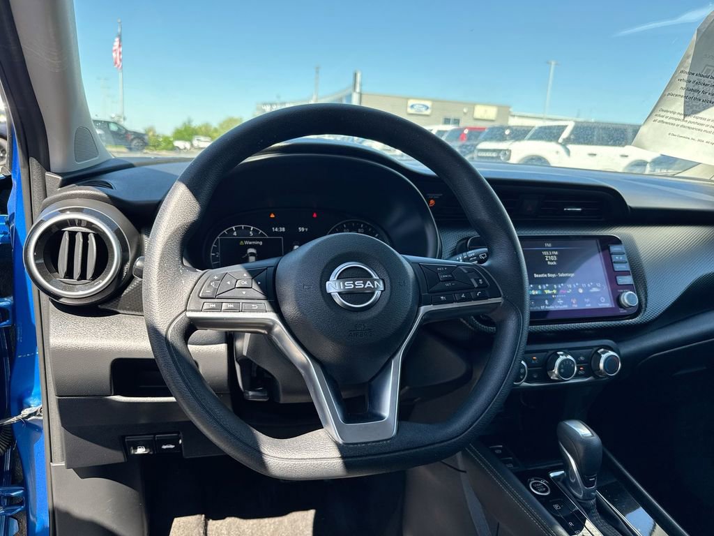Used 2024 Nissan Kicks SV FWD image 11