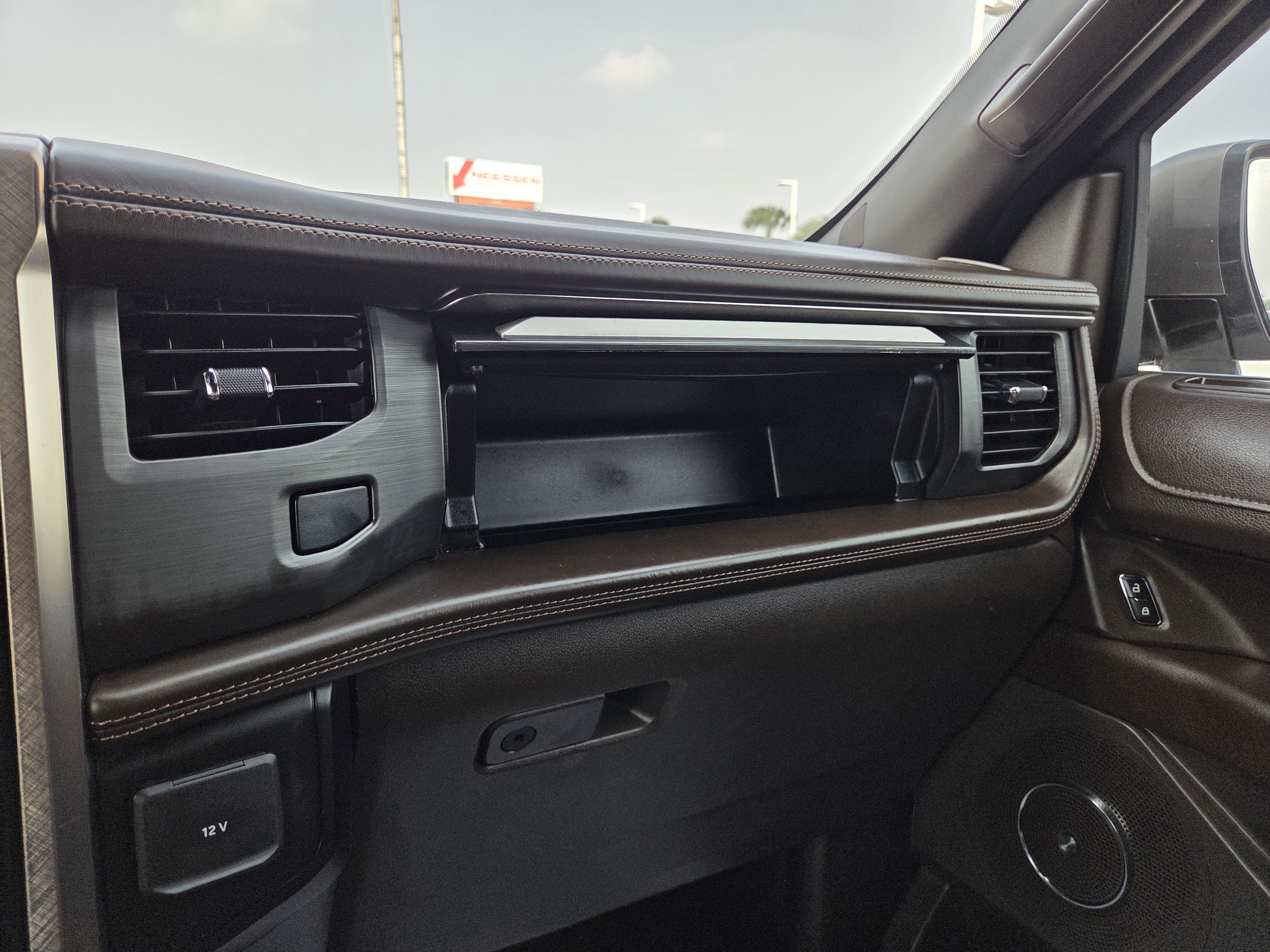 Used 2024 Ford Expedition Max King Ranch AWD/4WD image 39