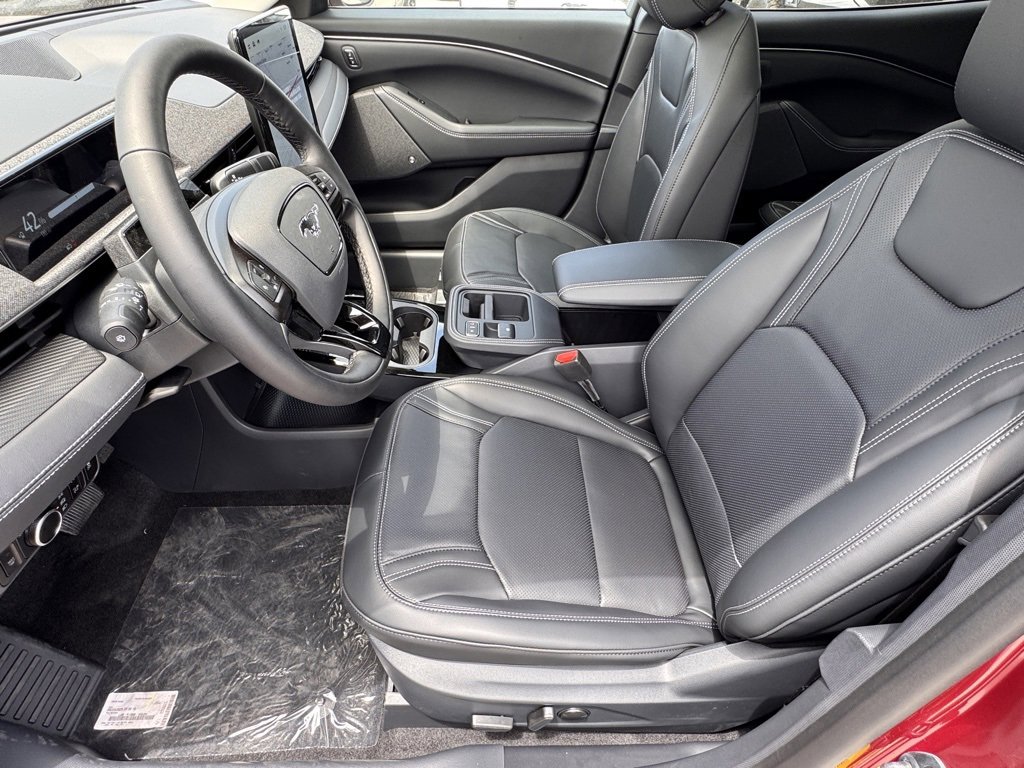 New 2025 Ford Mustang Mach-E Premium image 17
