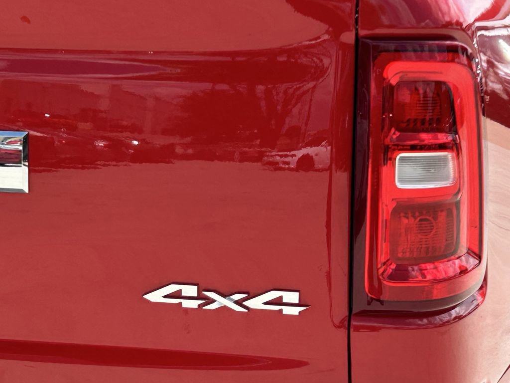 Used 2025 RAM 1500 Laramie AWD/4WD image 8