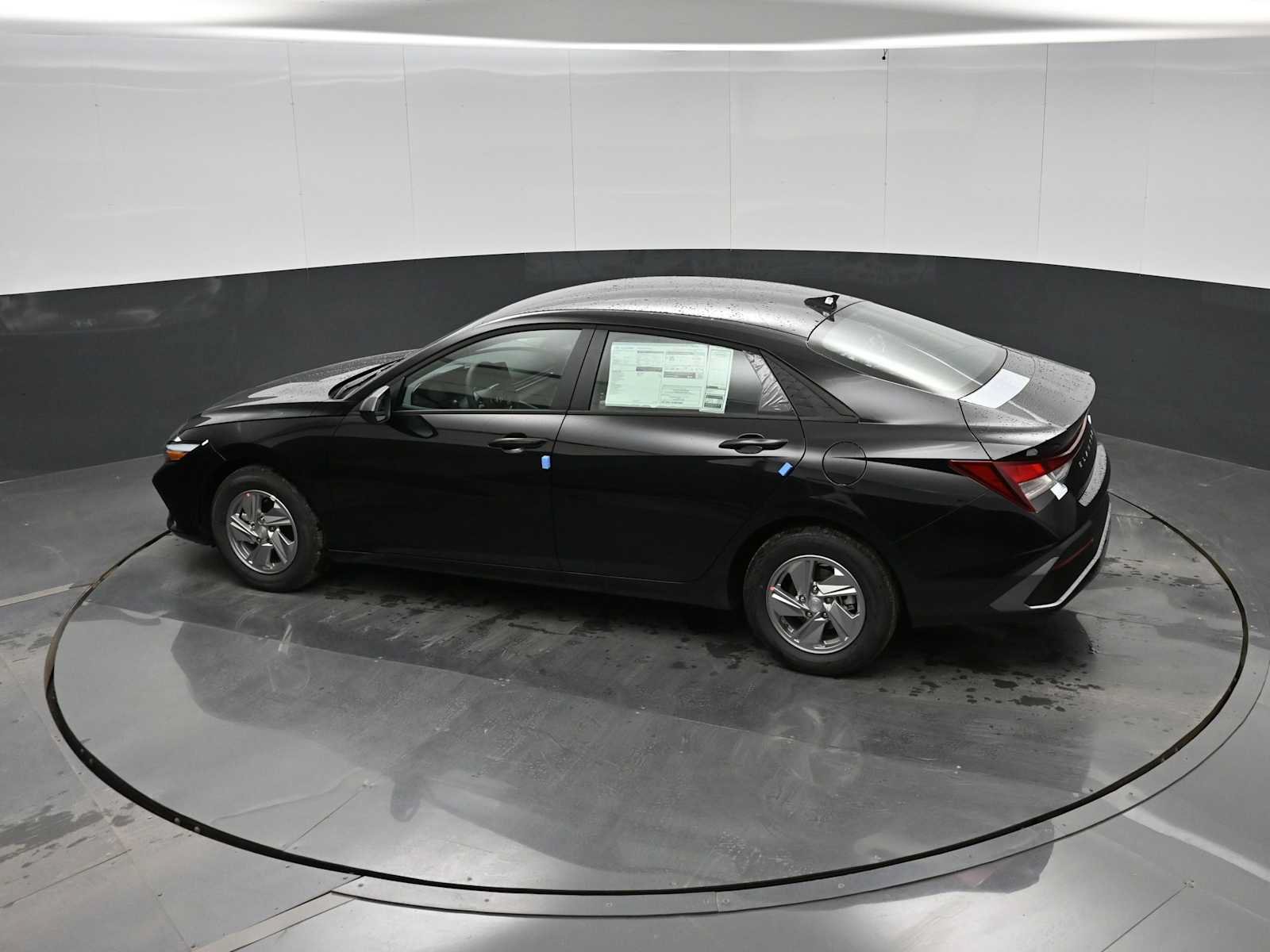 New 2026 Hyundai Elantra SE FWD image 27