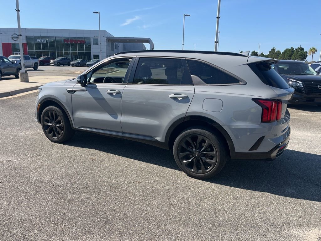 Used 2022 Kia Sorento SX image 4