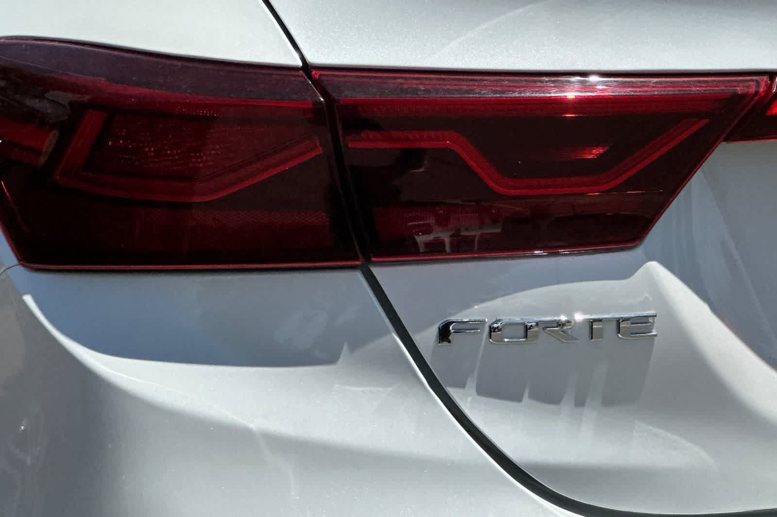 Used 2019 Kia Forte EX FWD image 33
