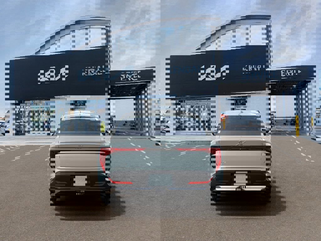 New 2026 Kia K4 LXS image 5