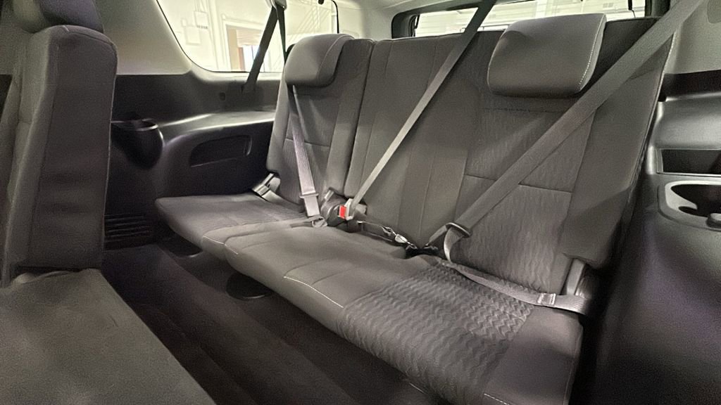 Used 2020 GMC Yukon XL SLE w/ SLE Value Package image 14