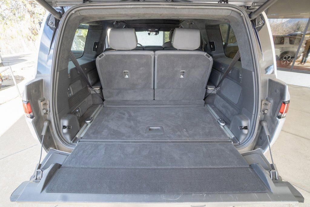 Used 2024 Rivian R1S Adventure image 21