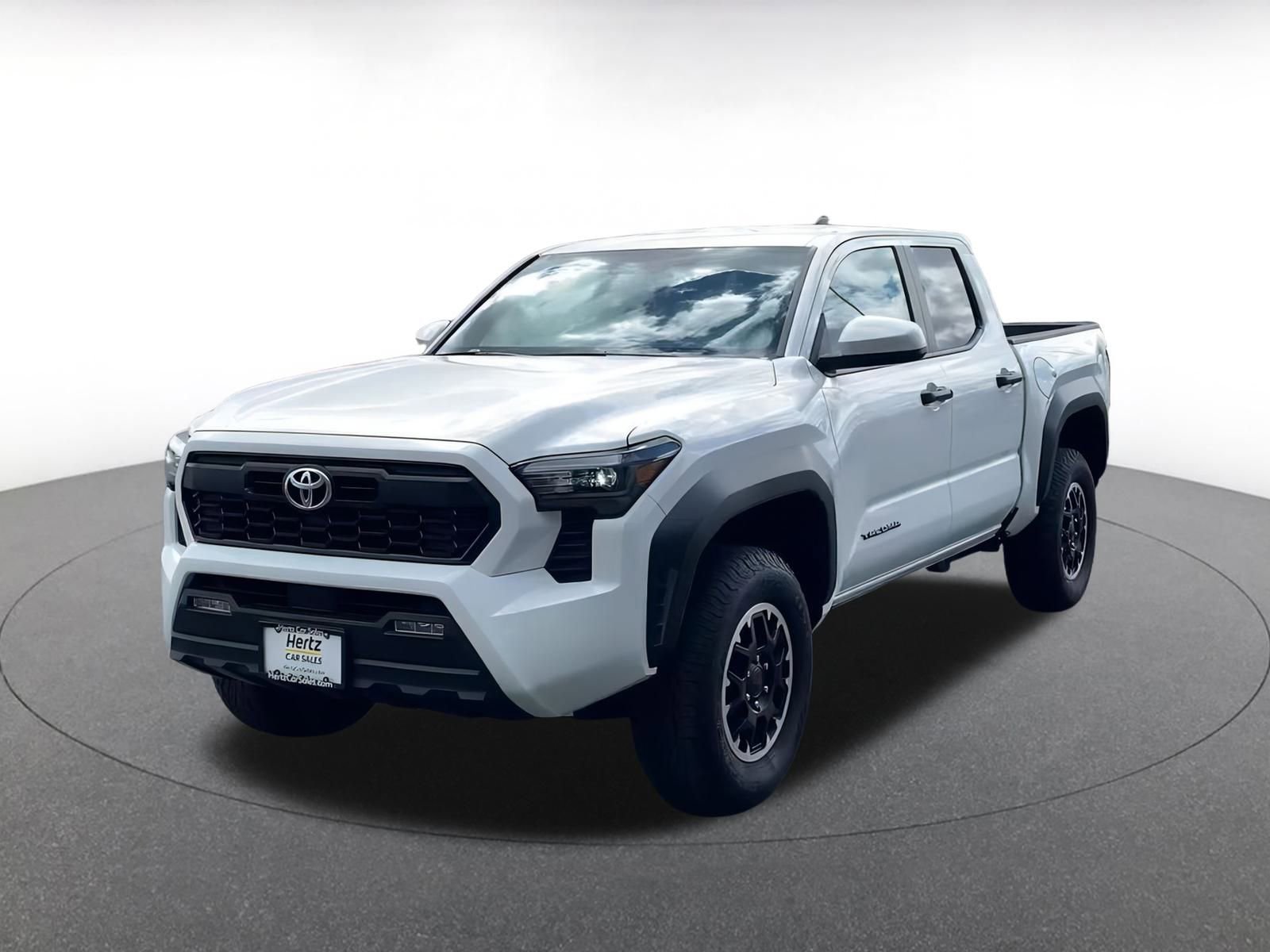Used 2025 Toyota Tacoma SR image 7