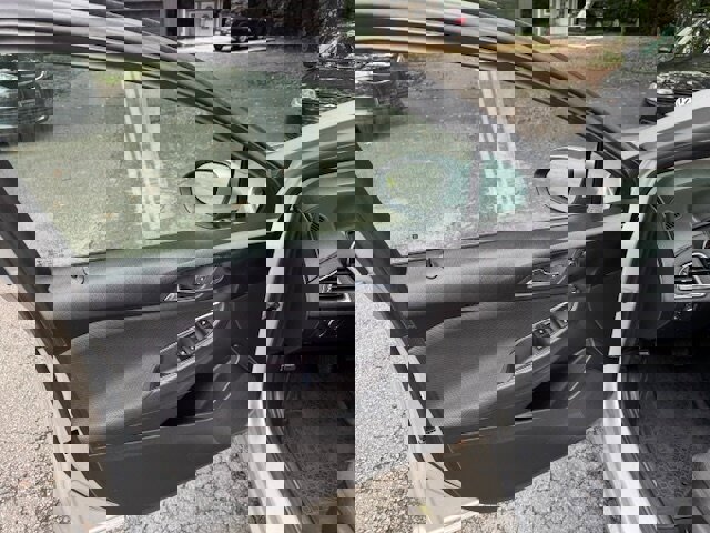 Used 2017 Chevrolet Cruze LT w/ Convenience Package image 12