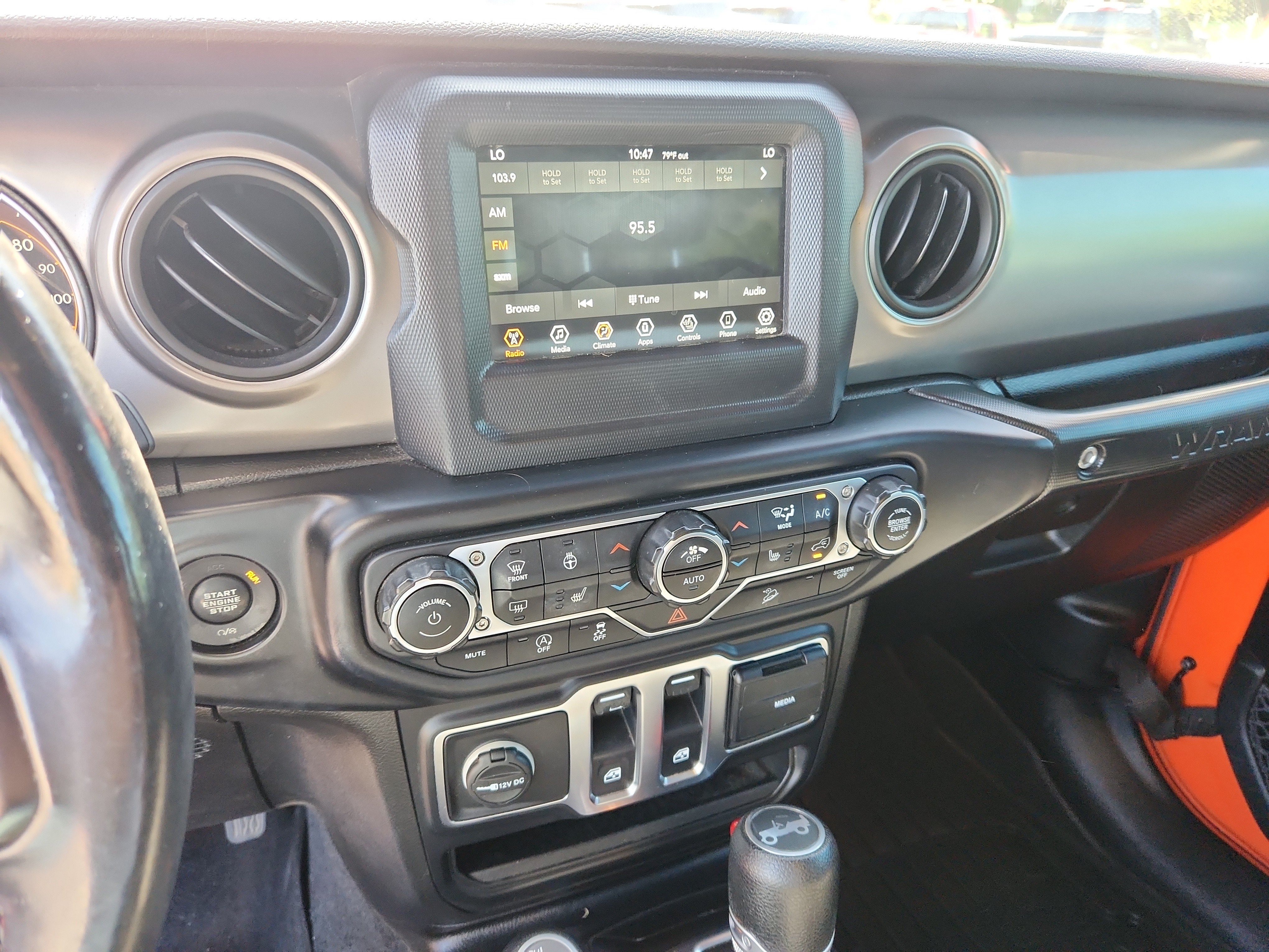 Used 2019 Jeep Wrangler Sport AWD/4WD image 29