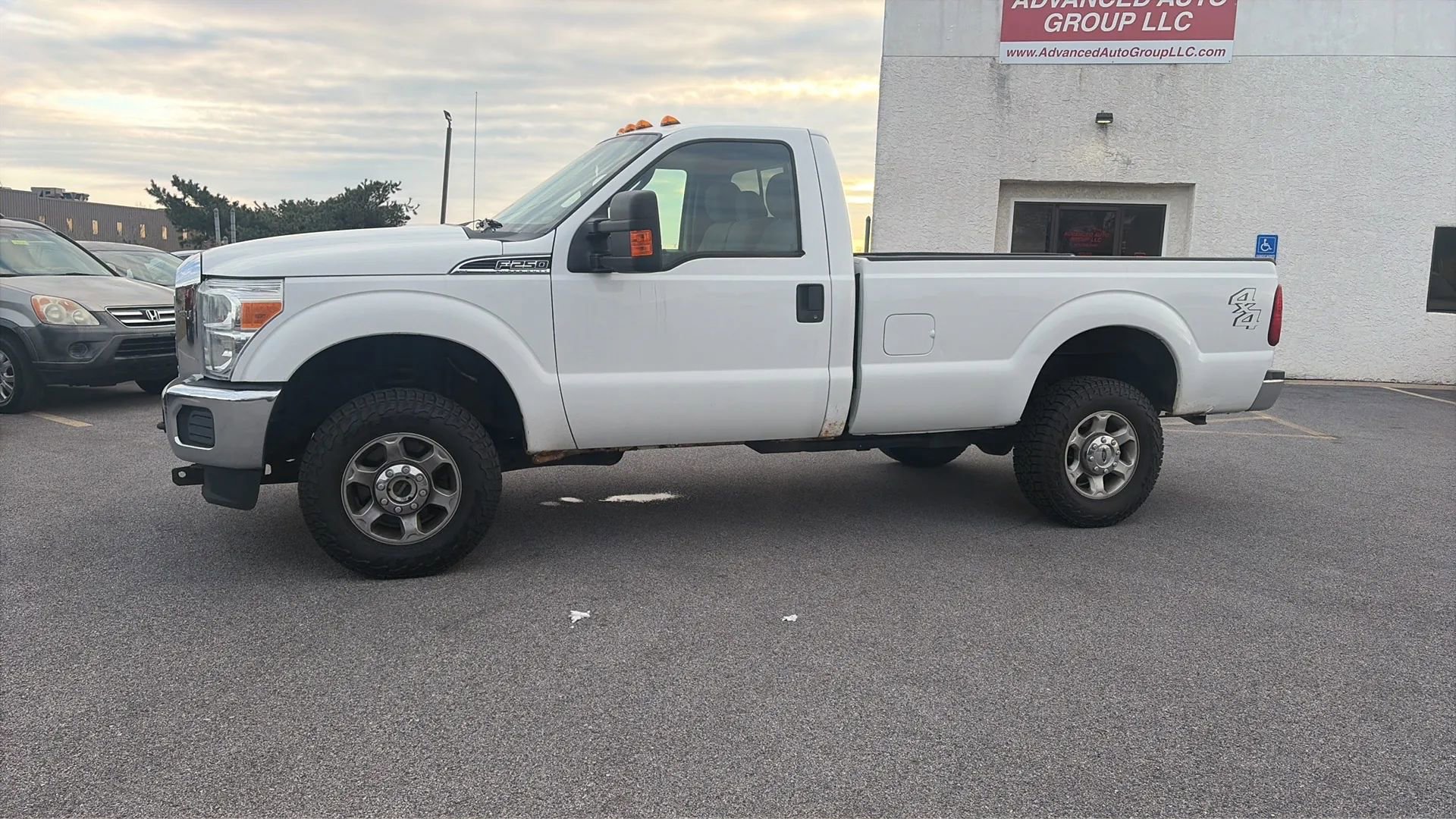 Used 2014 Ford F250 XLT w/ Snow Plow Prep Package image 3