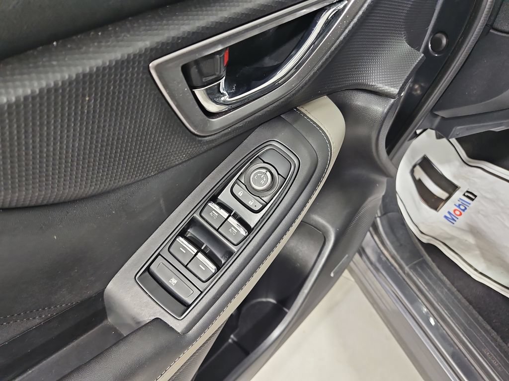 Used 2022 Subaru Forester Limited AWD/4WD image 12