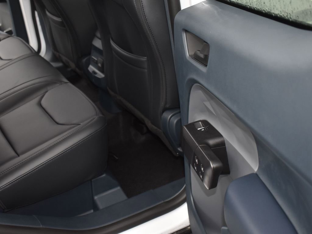 New 2026 Ford Maverick Lariat w/ Black Appearance Package image 15