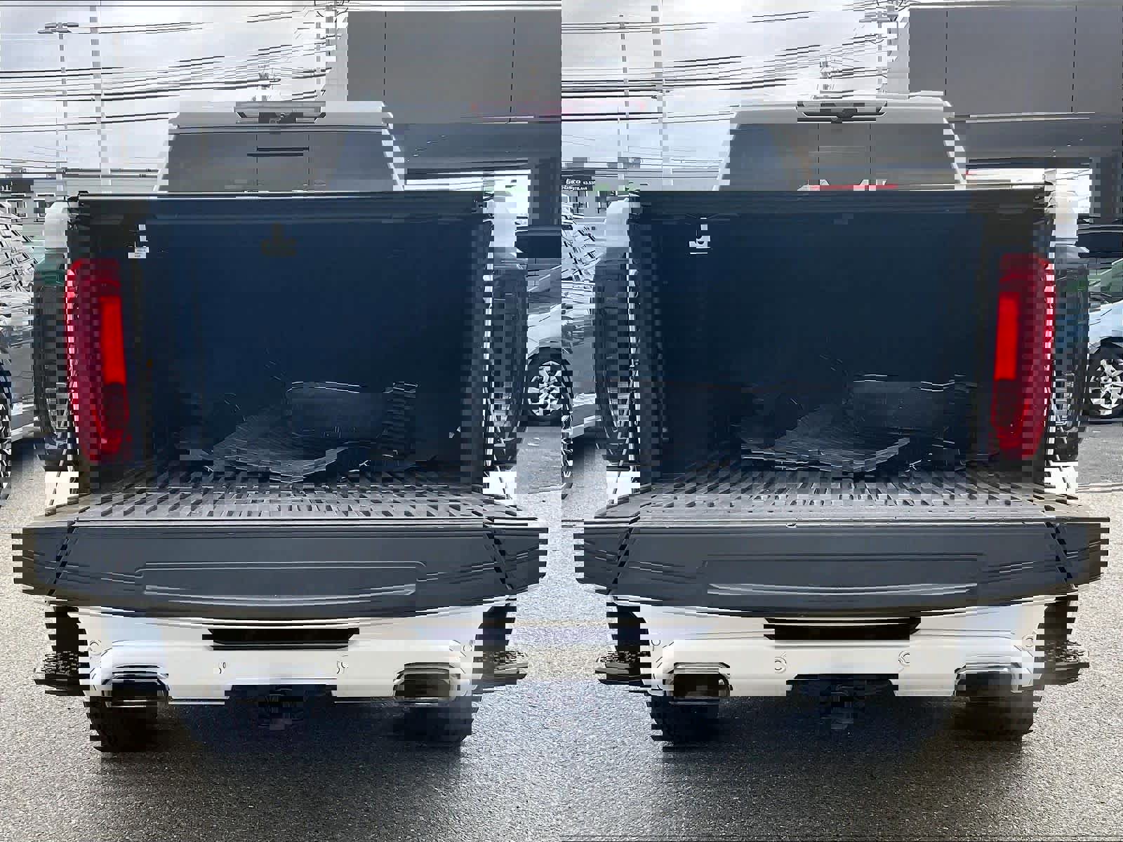 Used 2023 GMC Sierra 1500 Denali Ultimate image 32