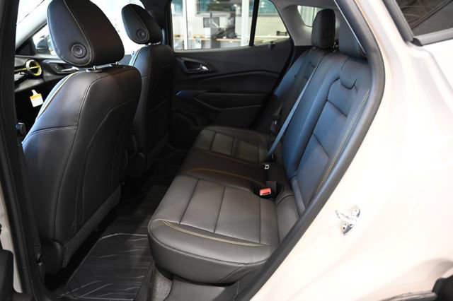 New 2026 Chevrolet Trax ACTIV w/ Driver Confidence Package FWD image 11