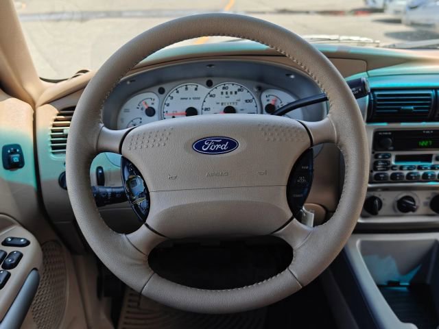 Used 2001 Ford Explorer Sport Trac 2WD image 12