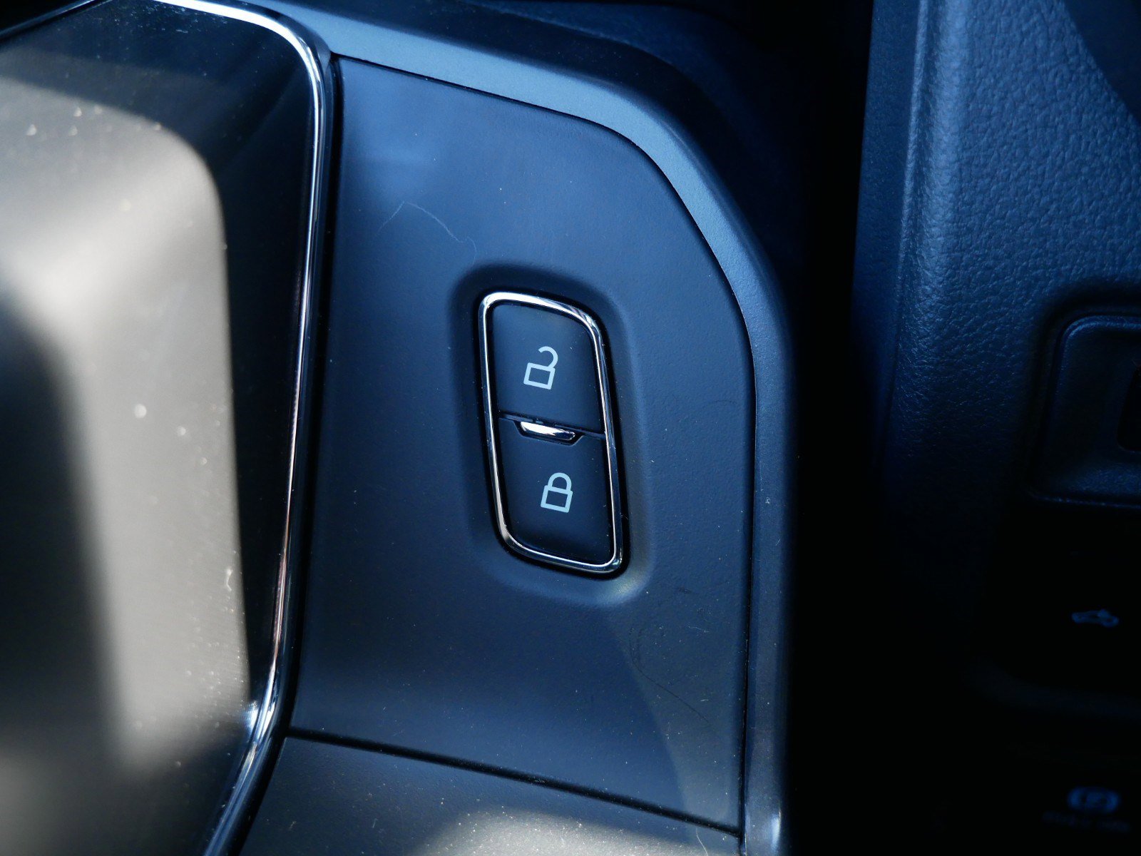 New 2024 Ford F150 XLT w/ Equipment Group 302A MID image 27