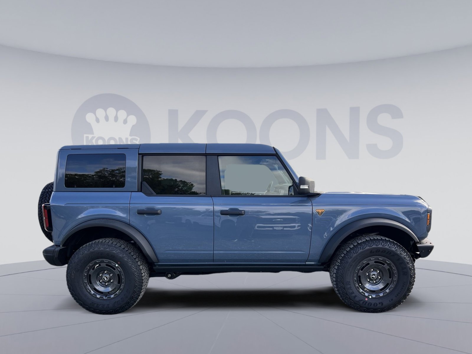 New 2025 Ford Bronco Badlands image 8