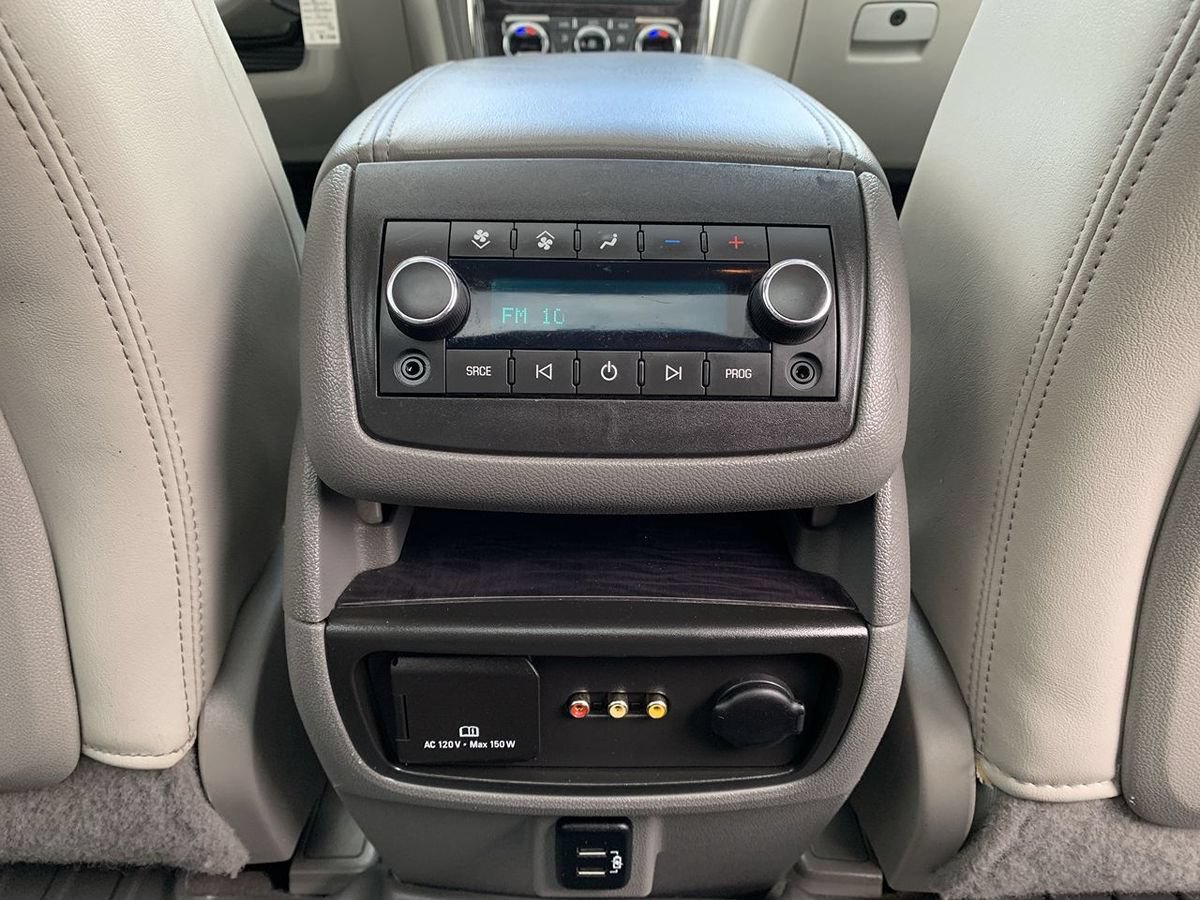 Used 2017 Buick Enclave Premium w/ Experience Buick Package AWD/4WD image 34