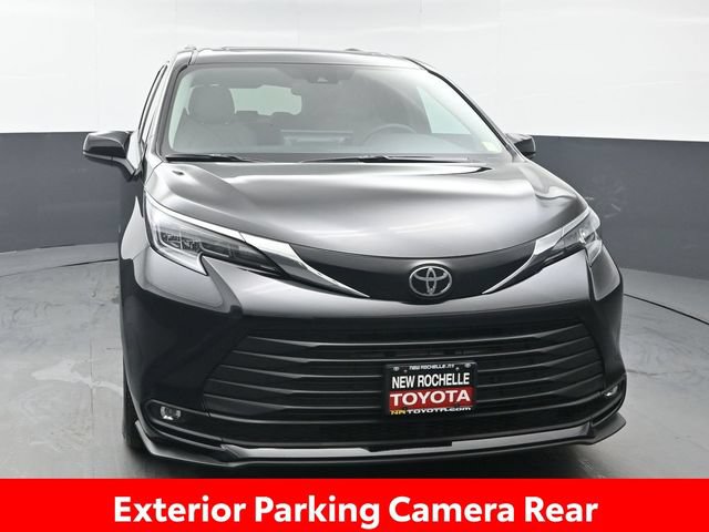 Certified 2026 Toyota Sienna XLE AWD/4WD image 11