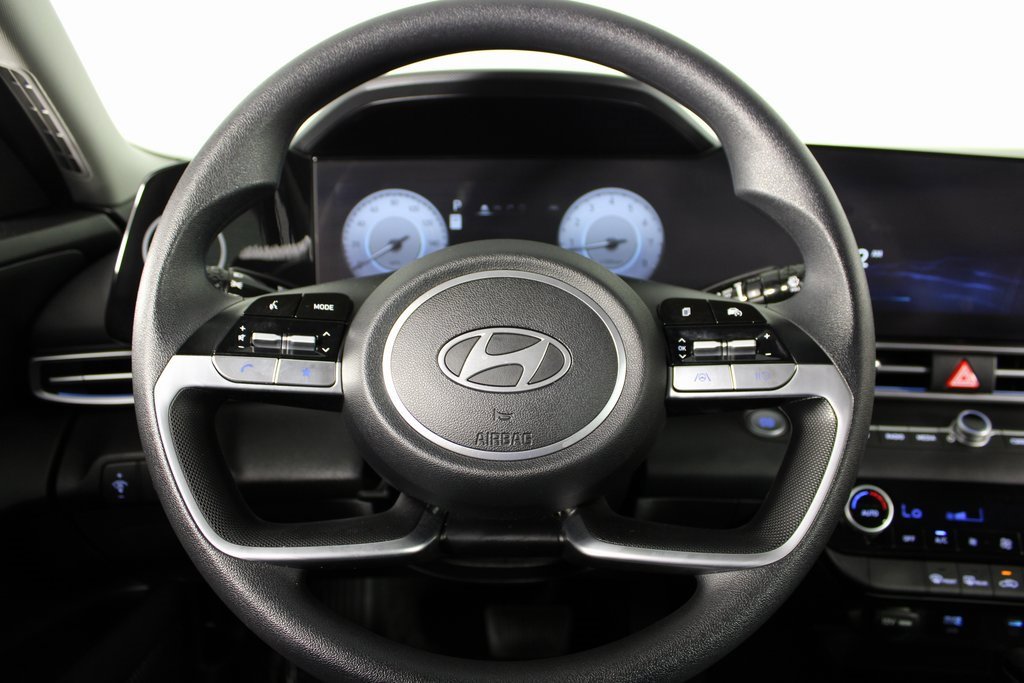 Certified 2024 Hyundai Elantra SEL image 20