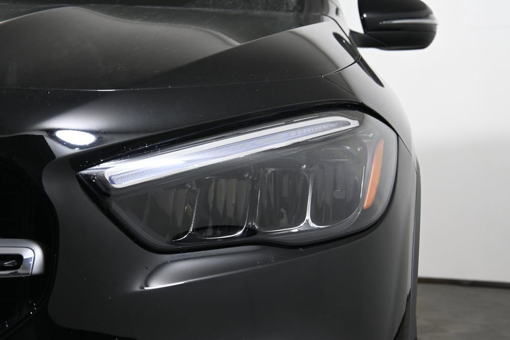 Certified 2025 Mercedes-Benz GLA 250 4MATIC image 10