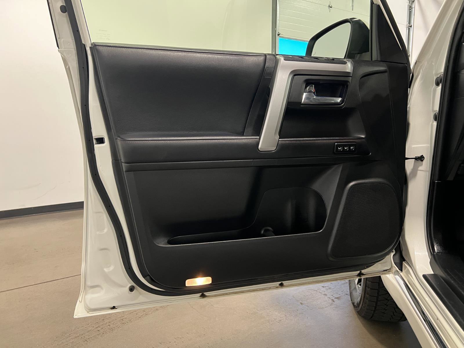 Used 2023 Toyota 4Runner Limited image 27