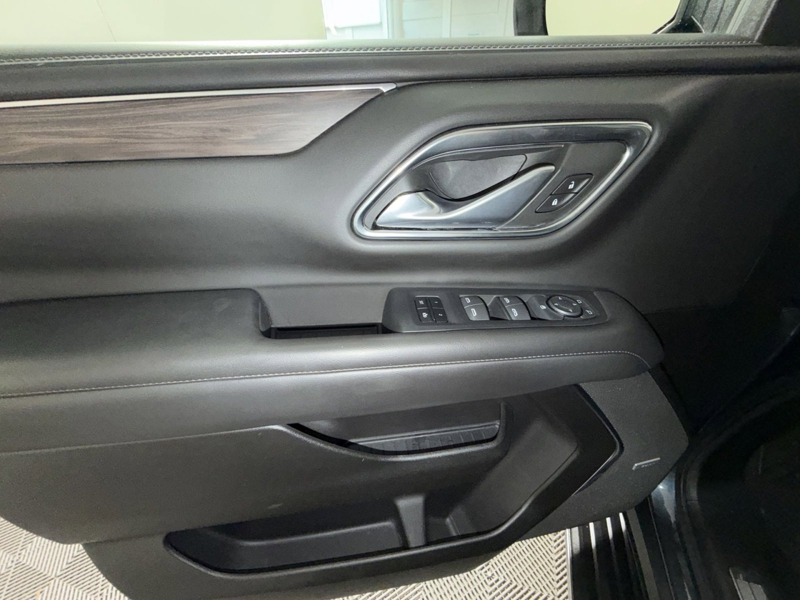 Used 2021 Chevrolet Tahoe LT image 15