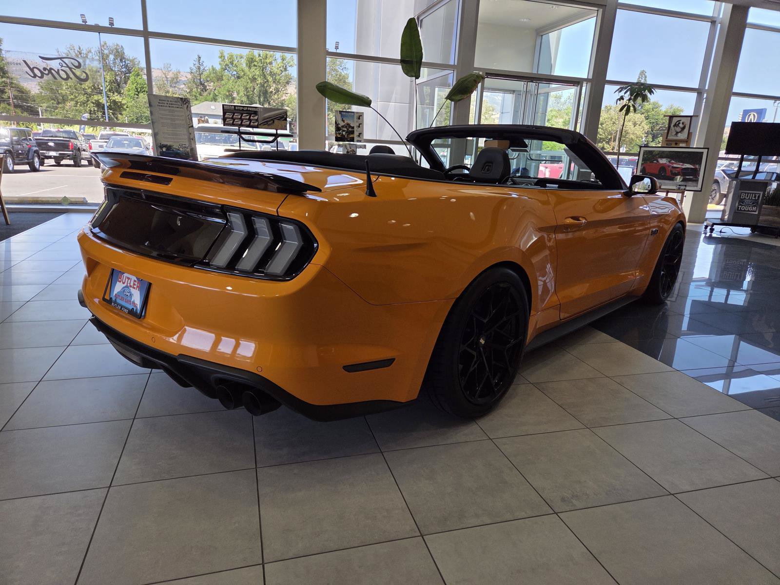Used 2019 Ford Mustang GT Premium w/ Equipment Group 401A RWD image 5