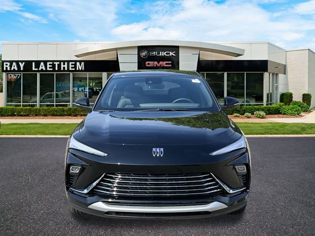 Used 2025 Buick Envista Preferred w/ Convenience I Package image 8