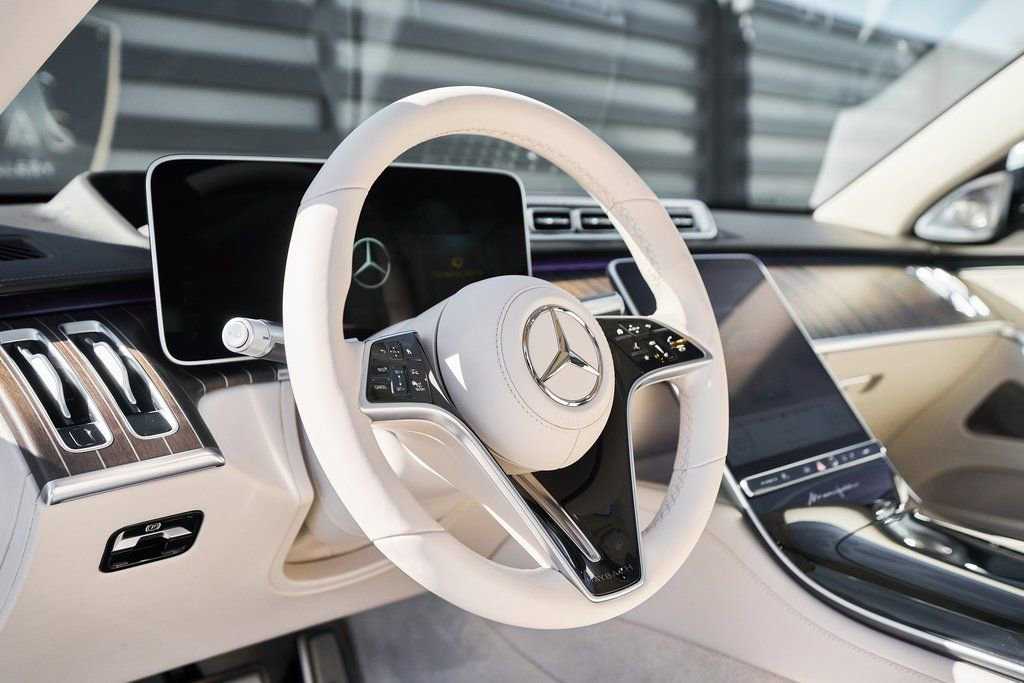 Used 2025 Mercedes-Benz Maybach S 680 4MATIC image 40