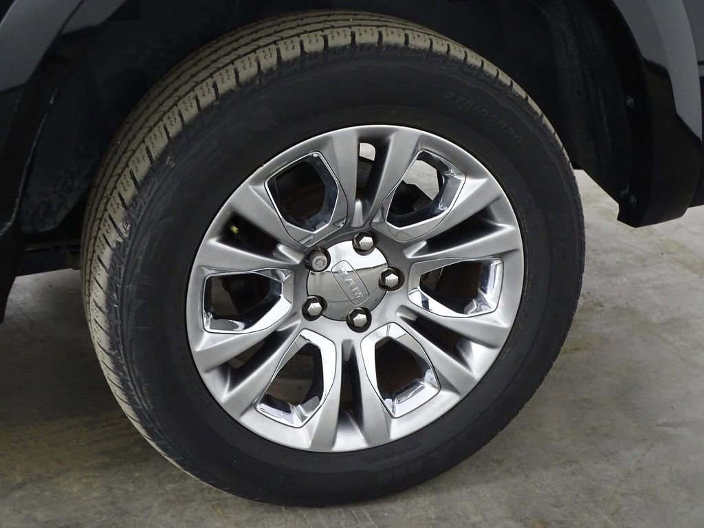 Used 2015 RAM 1500 Laramie Limited image 43