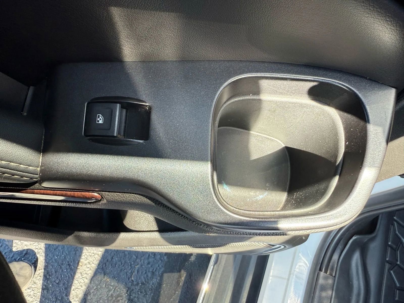 Used 2019 GMC Yukon XL SLT image 36