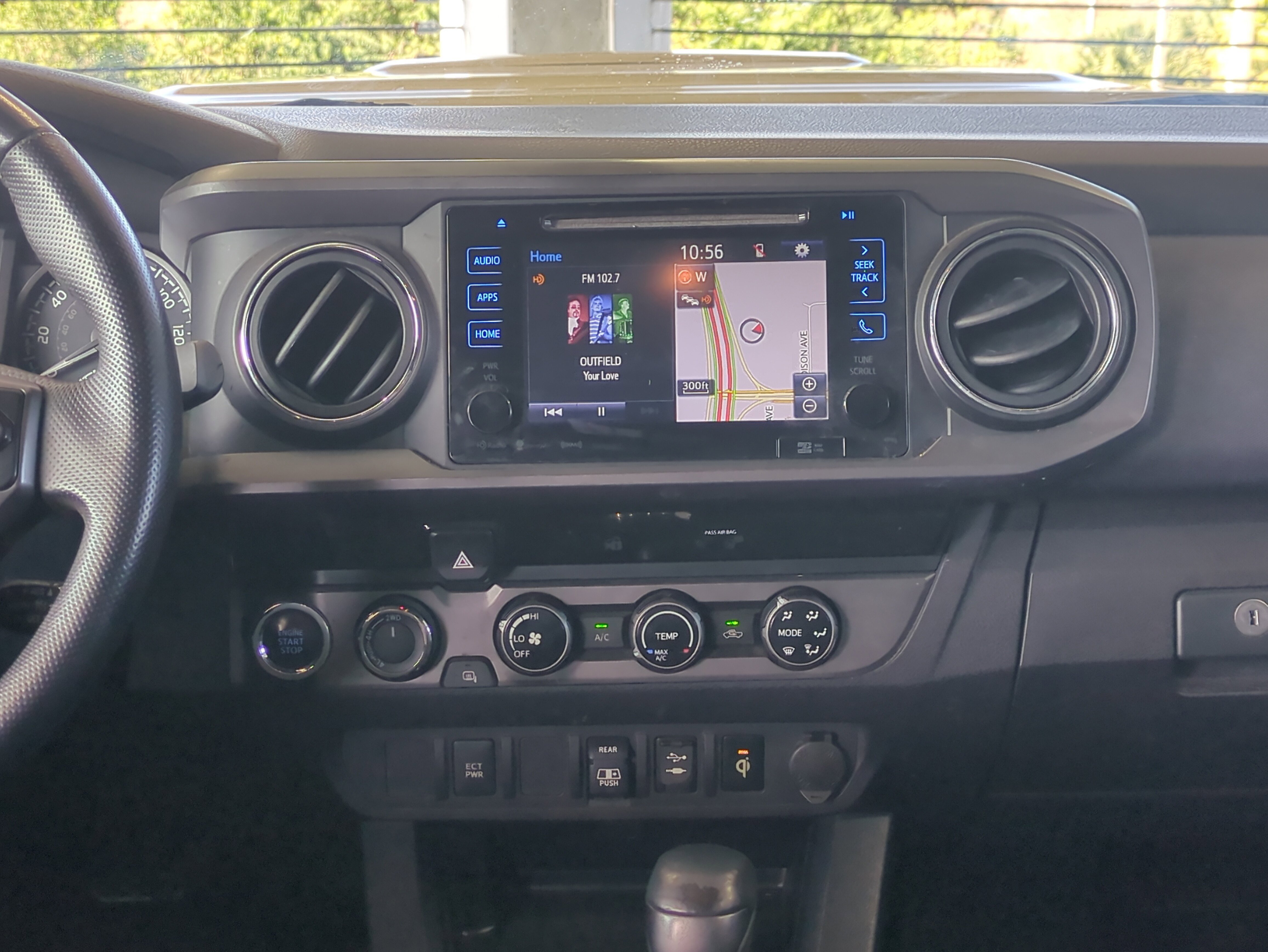 Used 2018 Toyota Tacoma TRD Sport image 20