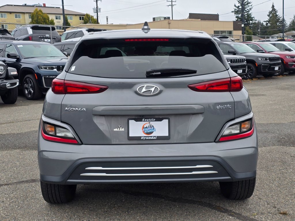 Used 2023 Hyundai Kona SE FWD image 6